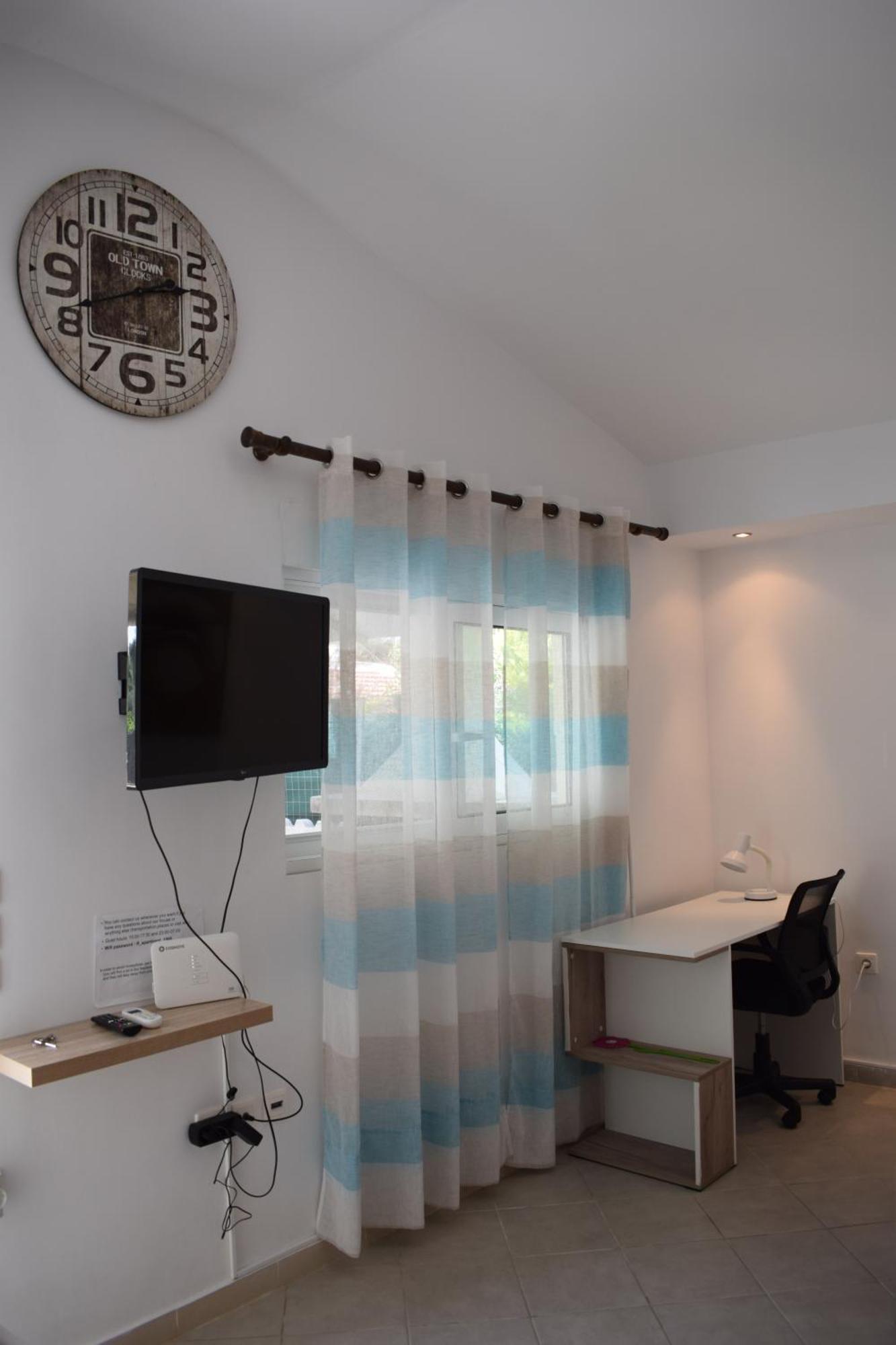 R Apartment Луца Экстерьер фото